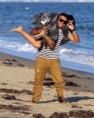/album/fotogaleria-selena-en-la-fiesta-de-ashley-tisdale-julio-02/a487885-391750820881587-2065126188-n-jpg/